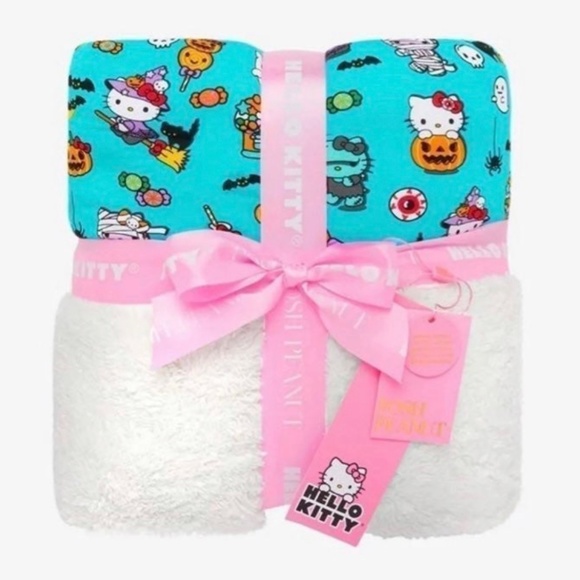Posh Peanut Bedding Posh Peanut Hello Kitty Plush Patoo Poshmark